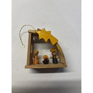 Vintage 50/60s Wooden Nativity Ornament